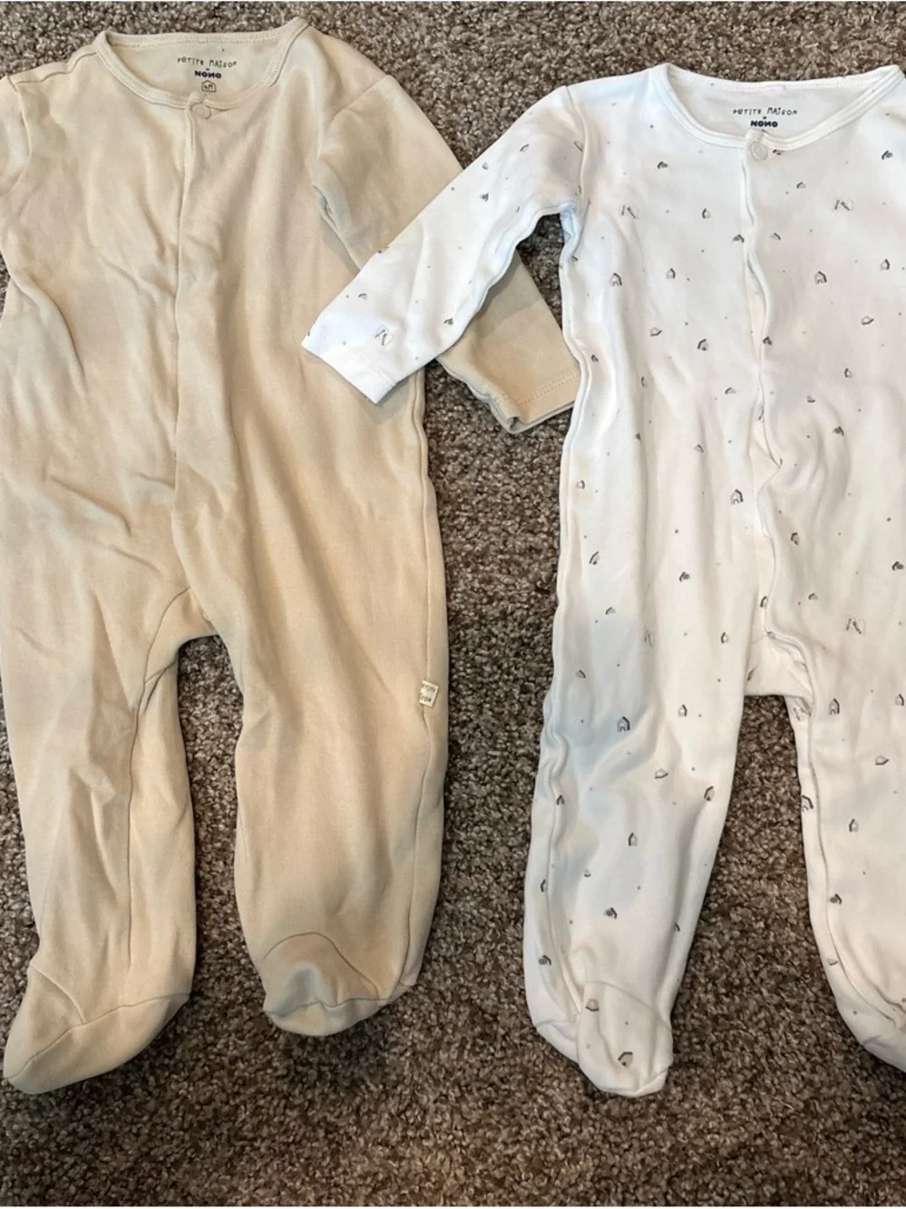Petite Maison x NONO Baby Footed One-Piece Sleepers in Cream and White Bundle